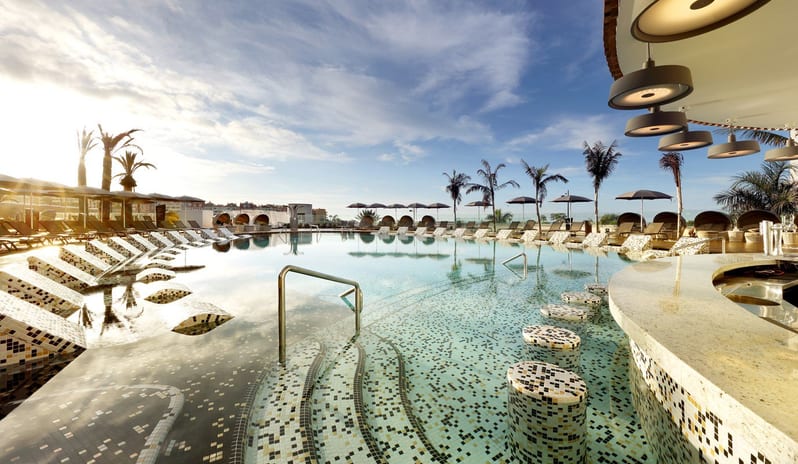 Hard Rock Hotel Tenerife-Nirvana & Oasis Pool Bars_6255